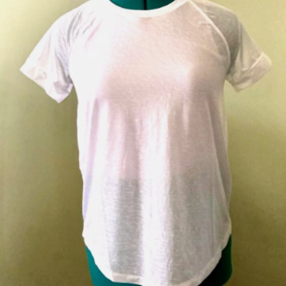 Athleta NWOT White Crew Neck Shirt XSmall